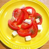 カマンベールチーズのトマトサラダ